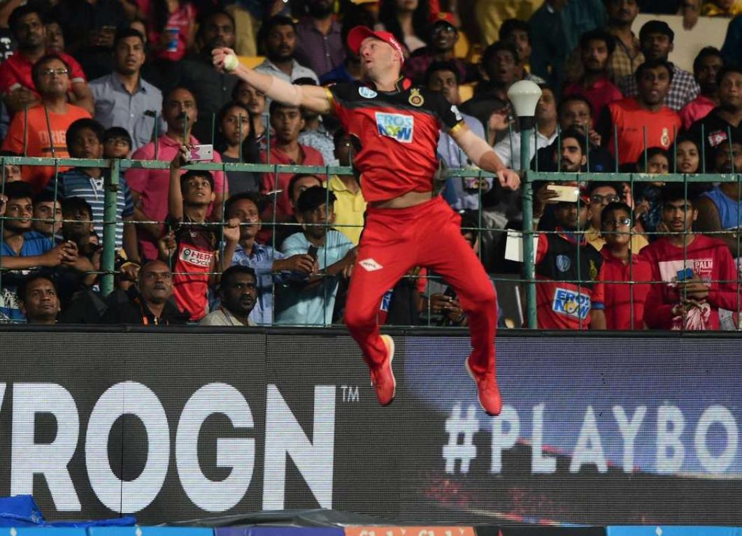 Rcb Beat Srh On This Day In 2018 Thanks Moeen Ali And Ab De Villiers Partnership Royal challengers bangalore's playoff chances hang by a thread. rcb beat srh on this day in 2018