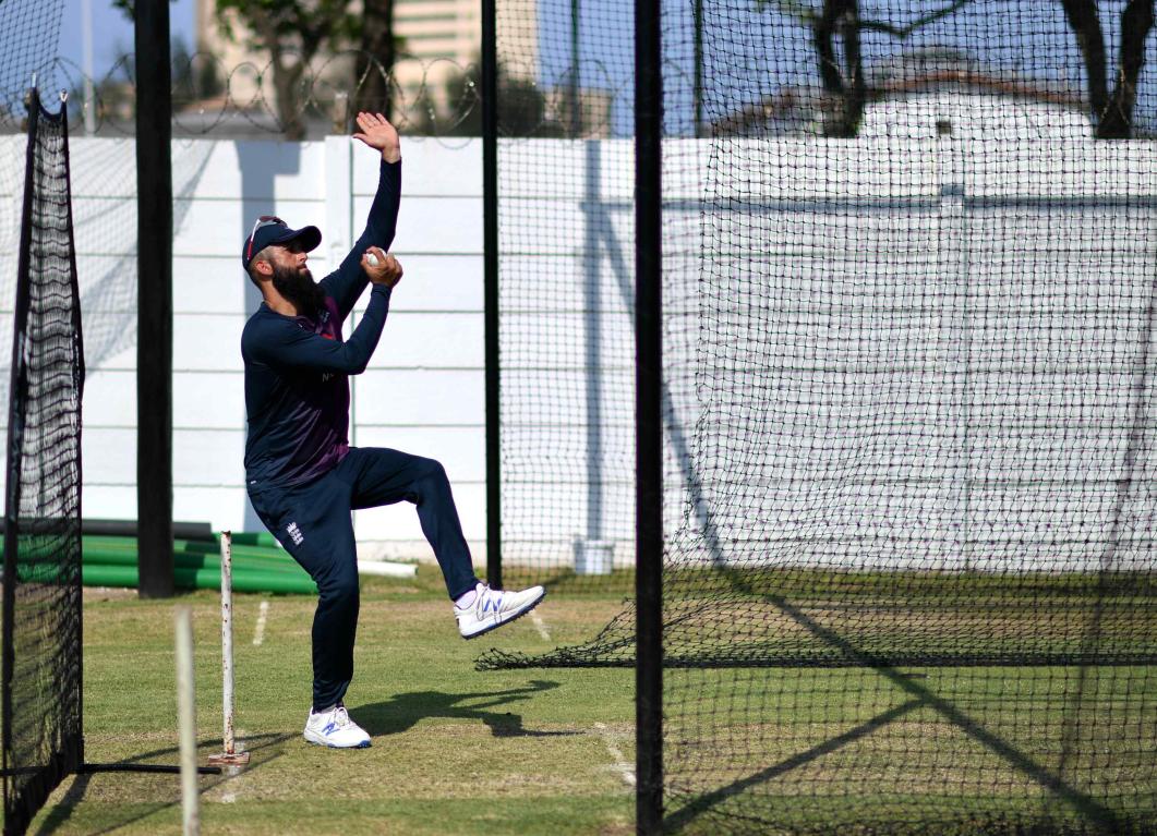 Moeen Ali returns to England training group