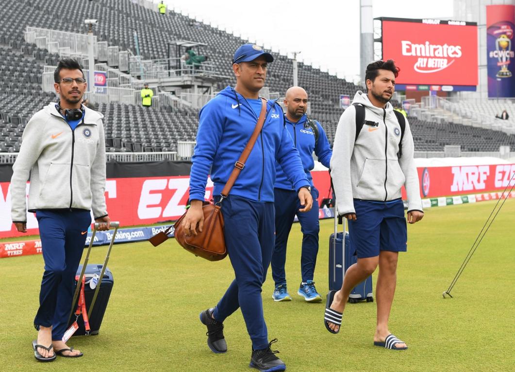 Yuzvendra Chahal and MS Dhoni Royal Challengers Bangalore spinner credits MS Dhoni for helping wrist spinners