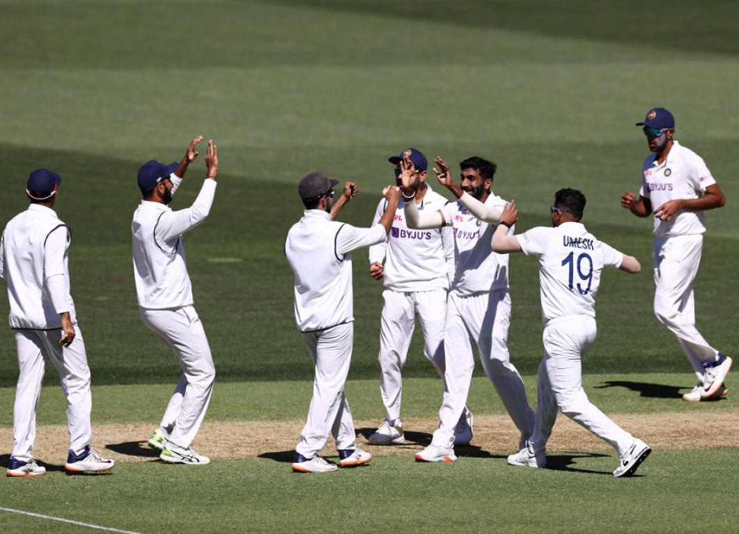 Bowlers put India on Top on a gripping day of Test Cricket Bowlers put India on Top on a gripping day of Test Cricket