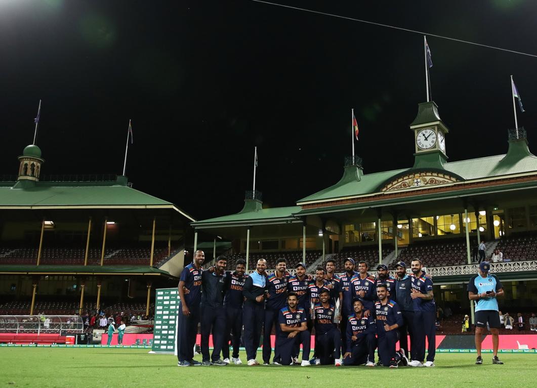 Australia edge India by 12 runs despite Kohli’s 85; India take the series 2-1