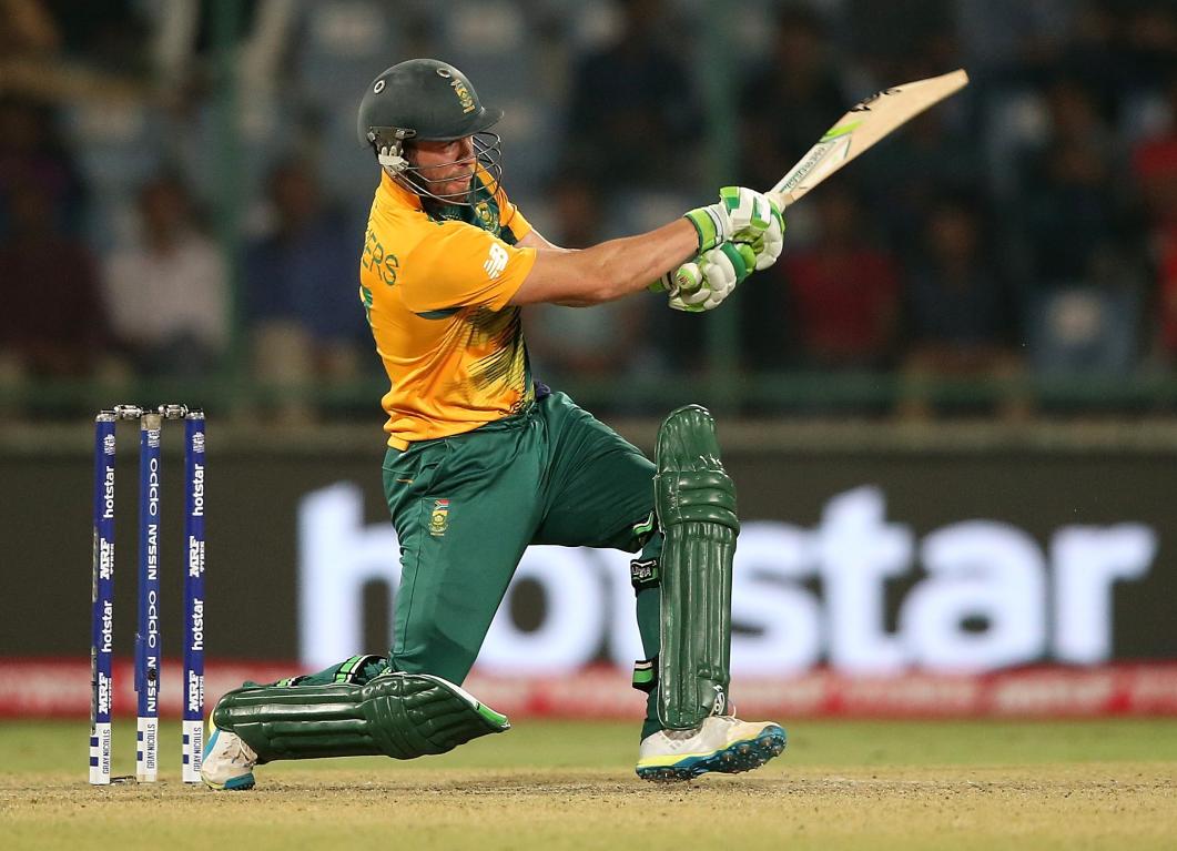 When AB de Villiers received a standing ovation for his innings against India When AB de Villiers received a standing ovation for his innings against India