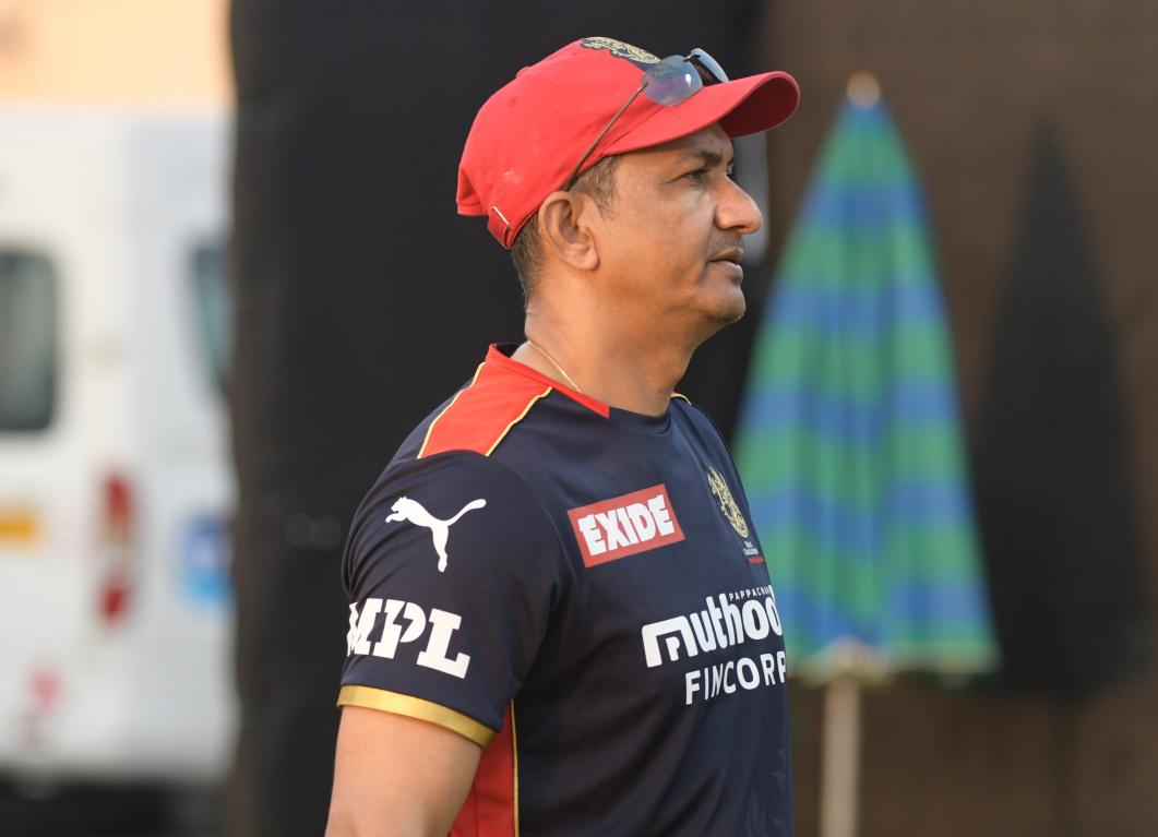 Royal Challengers Bangalore appoint Sanjay Bangar as head coach Royal Challengers Bangalore appoint Sanjay Bangar as head coach