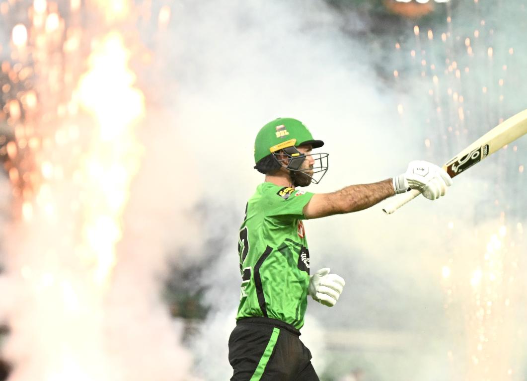 Glenn Maxwell’s all-round brilliance keeps Melbourne Stars alive in the BBL Glenn Maxwell’s all-round brilliance keeps Melbourne Stars alive in the BBL