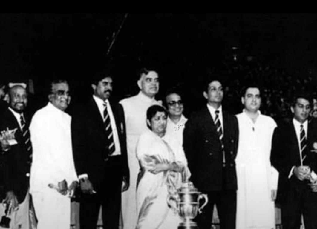 Throwback to the time when Lata Mangeshkar awarded the 1983 World Cup winning squad
