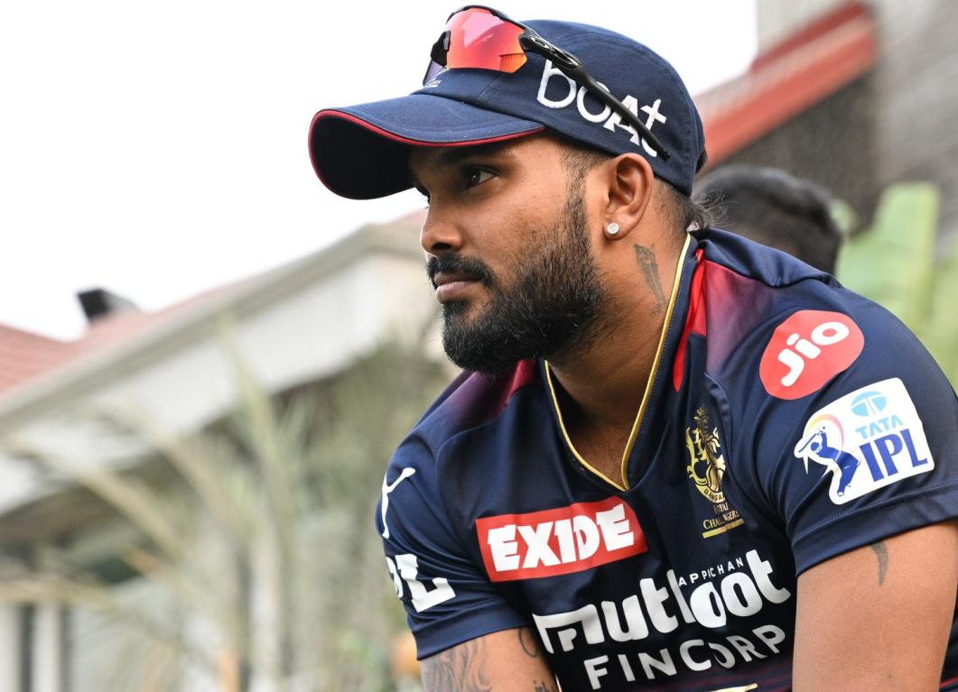 Titans collide as Challengers take the yard with a revitalized Sunrisers Titans collide as Challengers take the yard with a revitalized Sunrisers