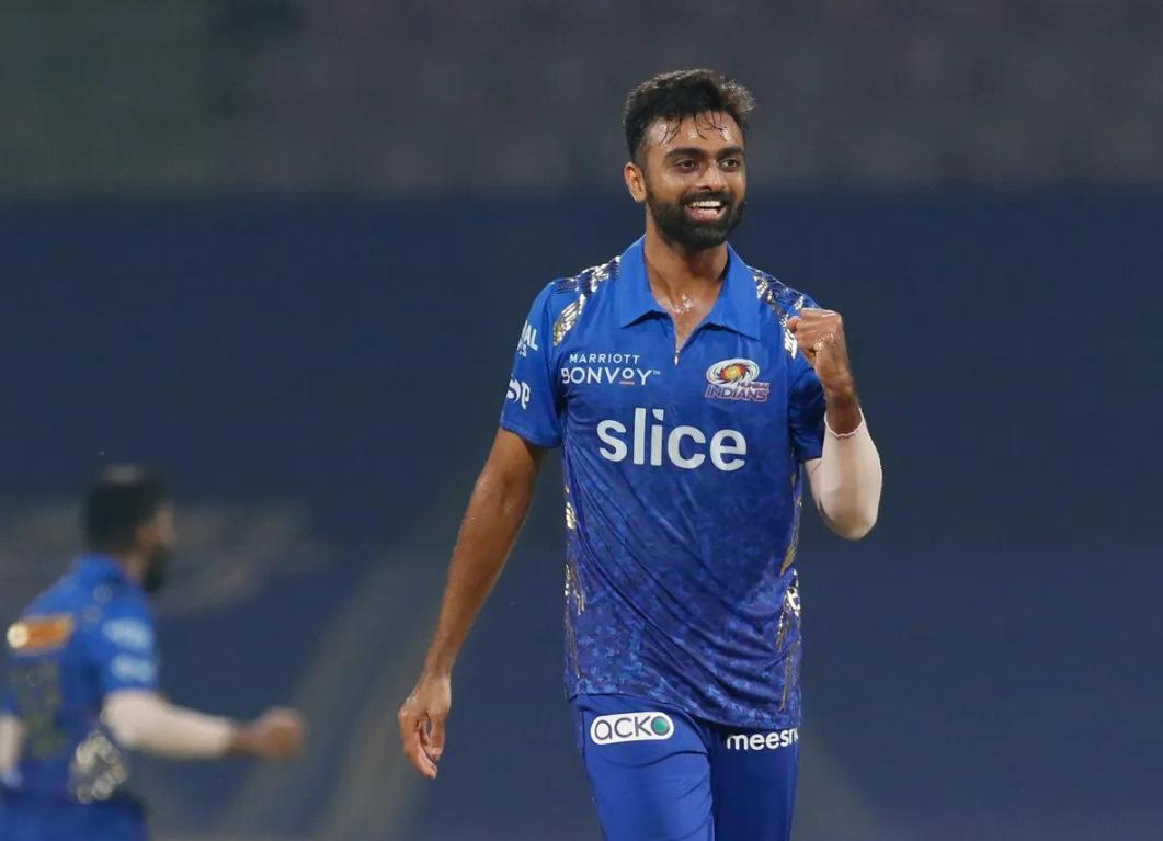 Mumbai seek first win against impressive Lucknow