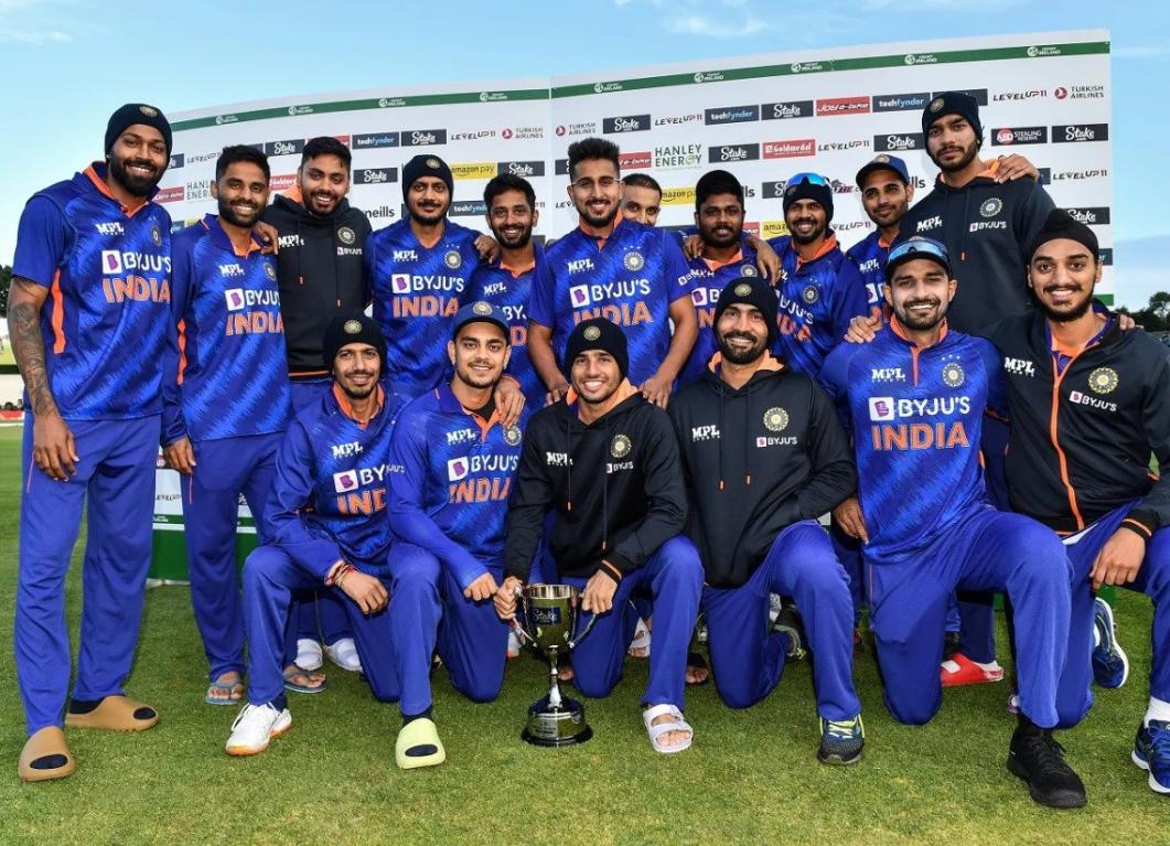 India pip spirited Ireland; clinch T20I series 2-0 India pip spirited Ireland; clinch T20I series 2-0