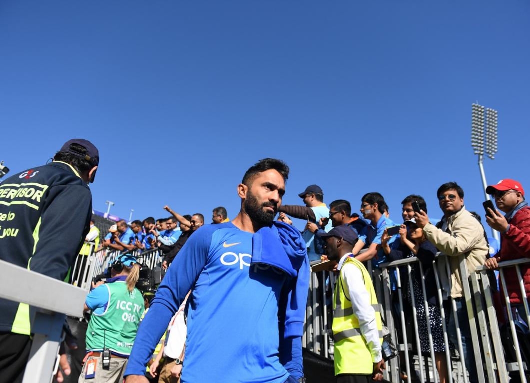 I LOVE YOU GUYS: Dinesh Karthik to the RCB fans Dinesh Karthik