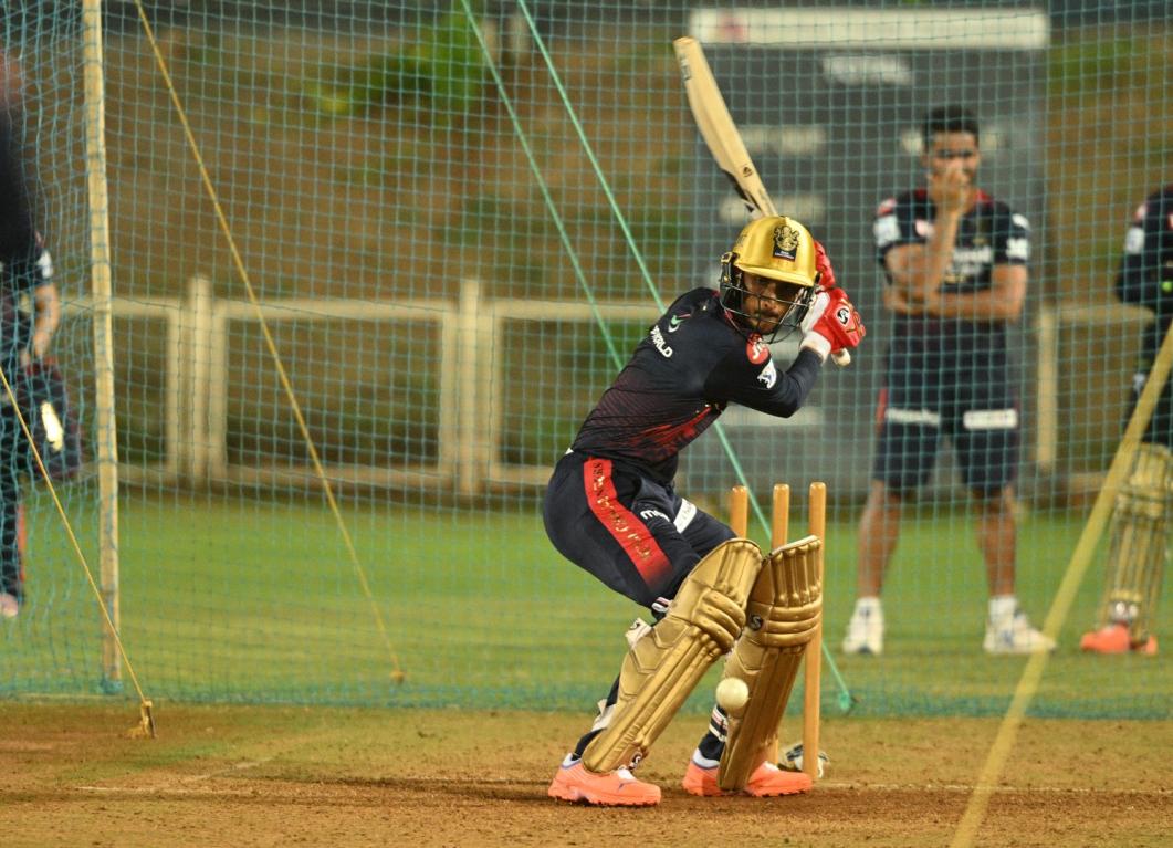 Shahbaz Ahmed grans headlines with another all-round display in the Duleep Trophy Shahbaz Ahmed