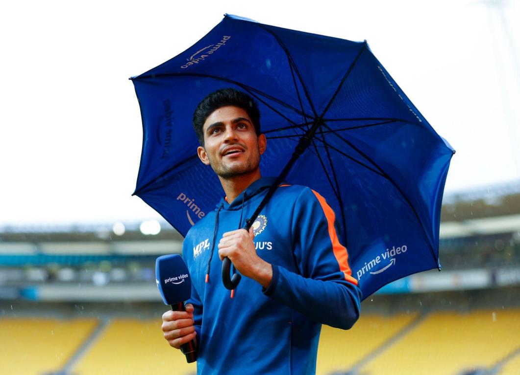 Shubman Gill recalls how MS Dhoni helped lift his spirits after a modest international debut Shubman Gill