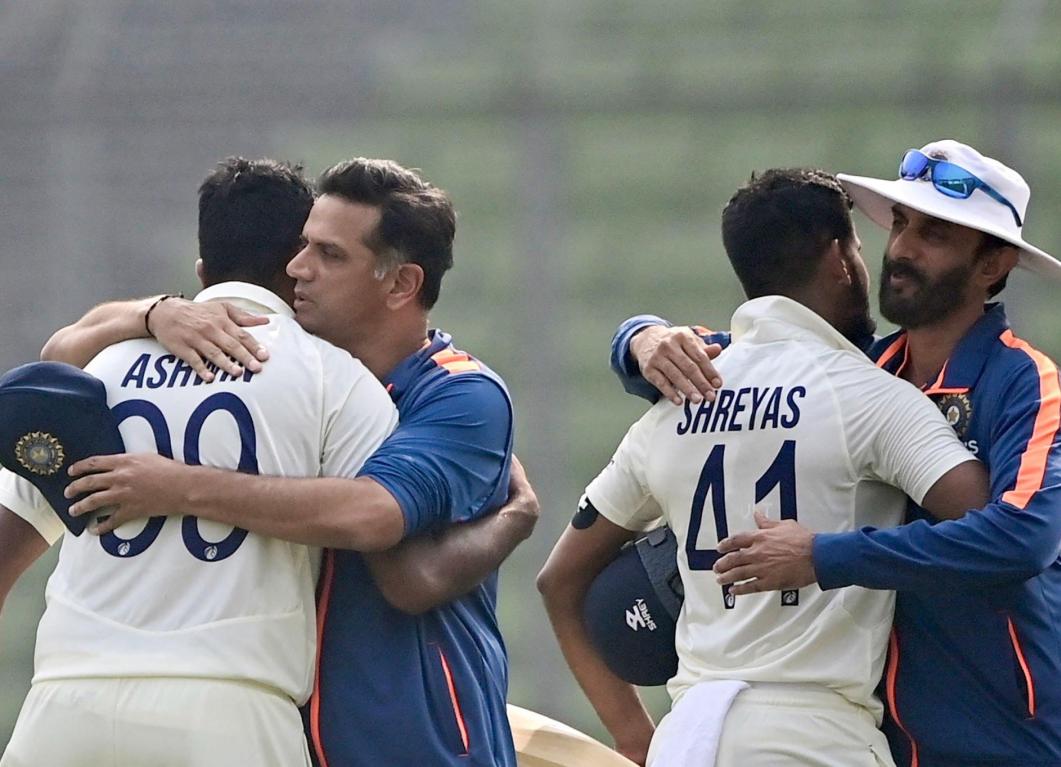 Sunil Gavaskar heaps praise on Ashwin-Iyer duo Iyer and Ashwin