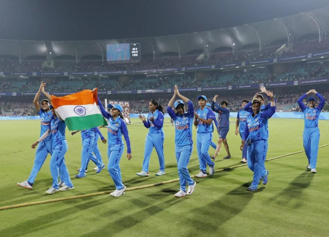 Smriti Mandhana steers India to a remarkable win against Australia as the hosts level series Smriti Mandhana