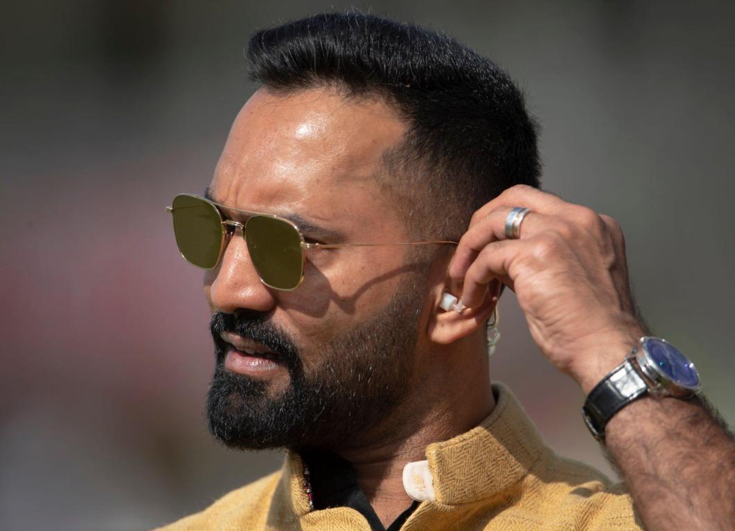 Dinesh Karthik believes Deepak Hooda should be promoted up the Indian batting order Dinesh Karthik
