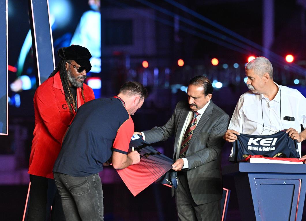RCB Bold Diaries: I was in a nightclub - Chris Gayle reveals details of the first call he got from RCB in 2011 RCB Bold Diaries: I was in a nightclub - Chris Gayle reveals details of the first call he got from RCB in 2011
