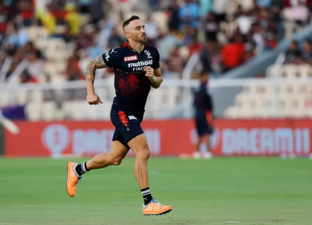 RCB Bold Diaries: “Myself and AB are team people” - Faf du Plessis on his bond with RCB legend AB de Villiers RCB Bold Diaries: “Myself and AB are team people” - Faf du Plessis on his bond with RCB legend AB de Villiers