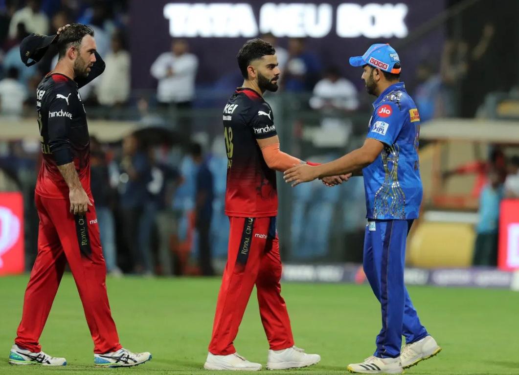 Faf and Maxwell show goes in vain as Mumbai Indians win big against RCB