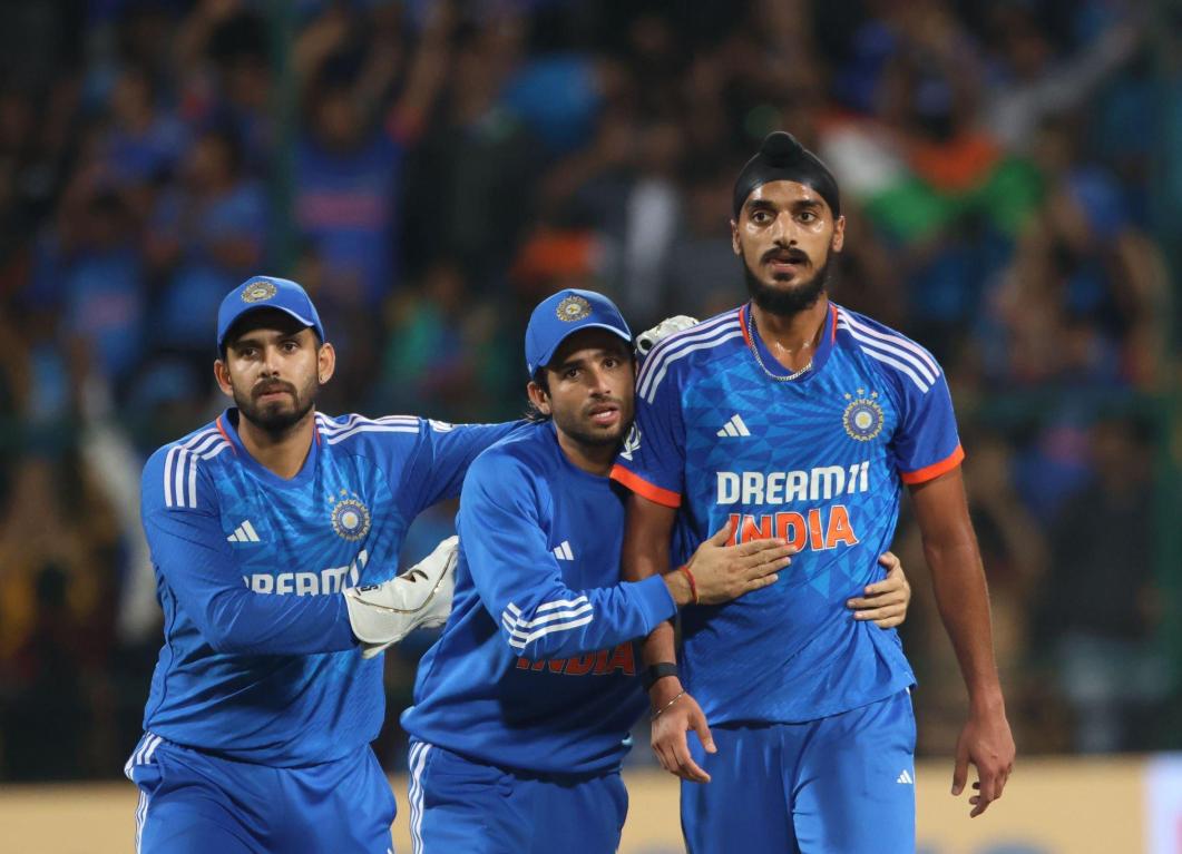 Arshdeep Singh reveals what Suryakumar Yadav told him before the final over of the 5th T20I Arshdeep Singh reveals what Suryakumar Yadav told him before the final over of the 5th T20I