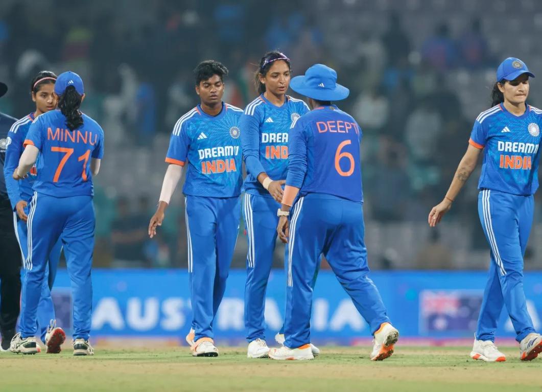 India-W go down fighting as Ellyse Perry propels Australia to a series-levelling win India-W go down fighting as Ellyse Perry propels Australia to a series-levelling win