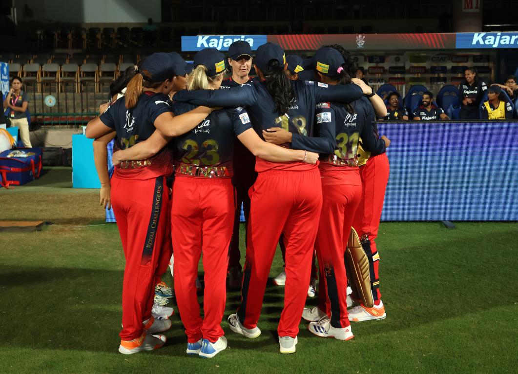 RCB-W vs DC-W RCB-W vs DC-W