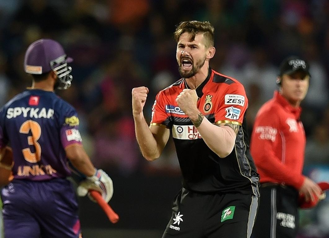 Kane Richardson playing for RCB in the IPL