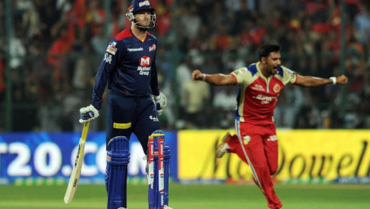 RCB beat DD in the super-over in IPL 2013