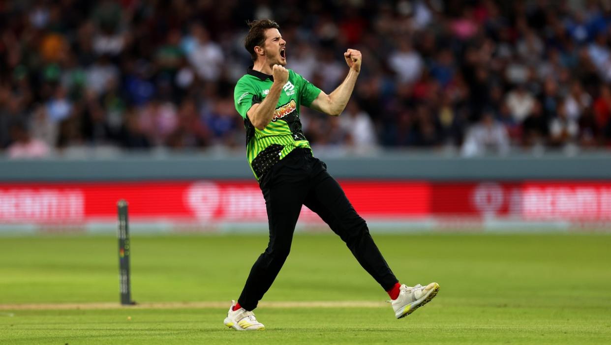 Royal Challengers Bangalore has signed English fast-bowler George Garton