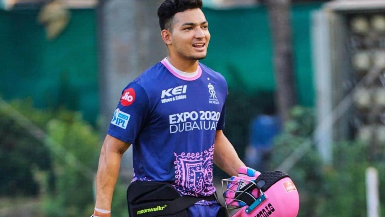 Know Your Challengers ft. Anuj Rawat | RCB 12th Man TV | IPL 2022