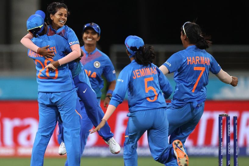INDIAN WOMEN'S TEAM GOES THROUGH TO THE FINAL