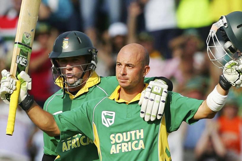 Herschelle Gibbs to auction the bat with which he scored his highest ODI score