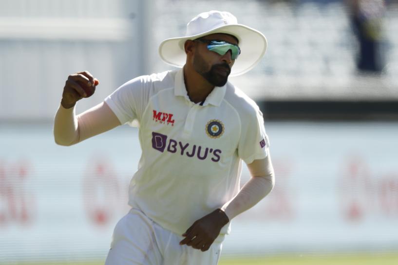 You have earned this: R Ashwin to debutant Mohammed Siraj