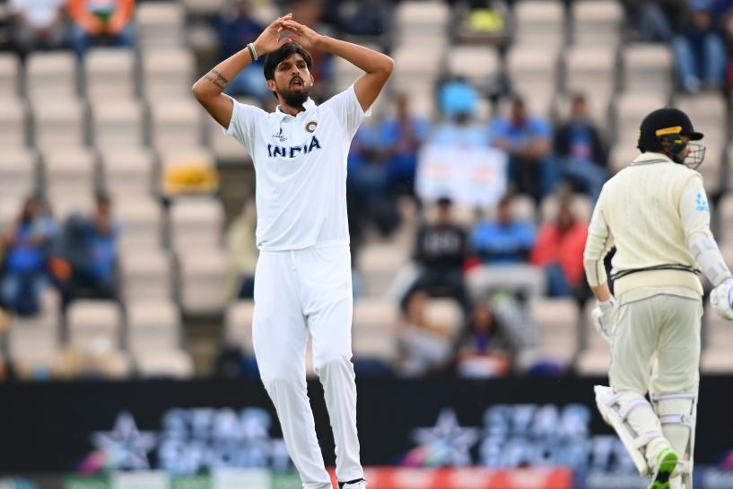 Ishant Sharma receives 10 stitches in his bowling hand: Reports Ishant Sharma receives 10 stitches in his bowling hand: Reports
