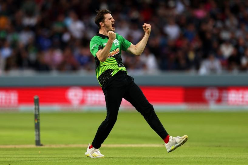 Royal Challengers Bangalore has signed English fast-bowler George Garton Royal Challengers Bangalore has signed English fast-bowler George Garton