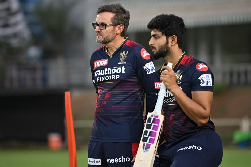 We have to be smart in terms of bringing the big side into play: Mike Hesson We have to be smart in terms of bringing the big side into play: Mike Hesson