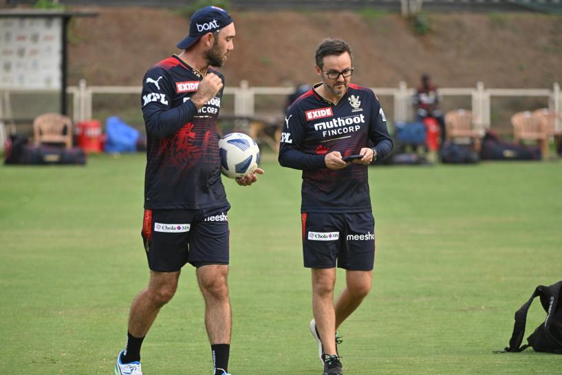 RCB Bold diaries: Mike Hesson previews the game vs RR; provides an update on Glenn Maxwell RCB Bold diaries: Mike Hesson previews the game vs RR; provides an update on Glenn Maxwell