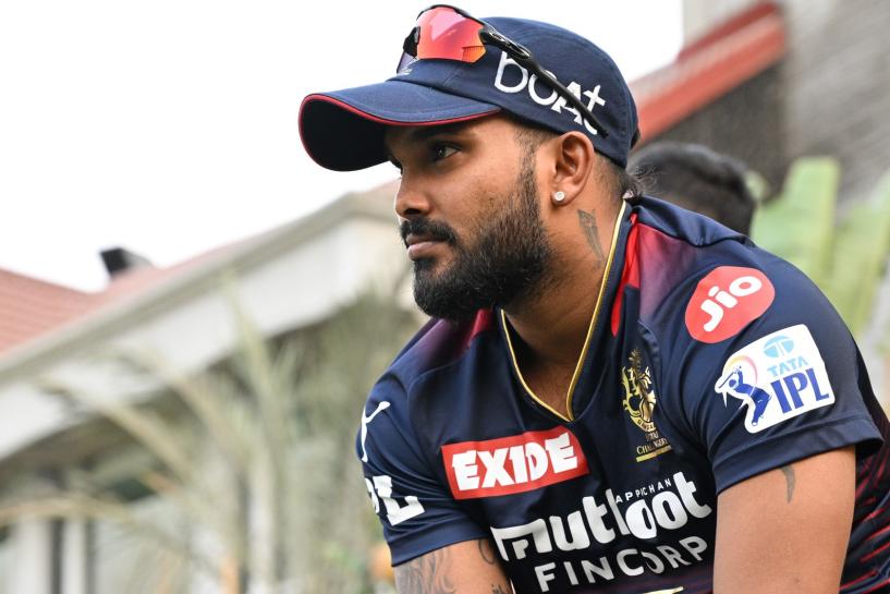 Titans collide as Challengers take the yard with a revitalized Sunrisers Titans collide as Challengers take the yard with a revitalized Sunrisers