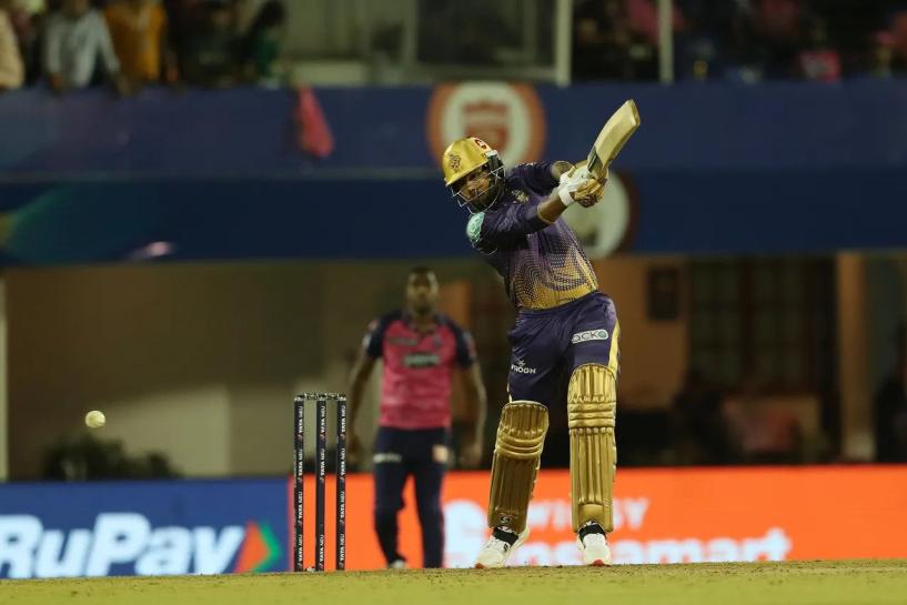 Royals and Knights take on each other in Chapter 2 of a thrilling rivalry Royals and Knights take on each other in Chapter 2 of a thrilling rivalry