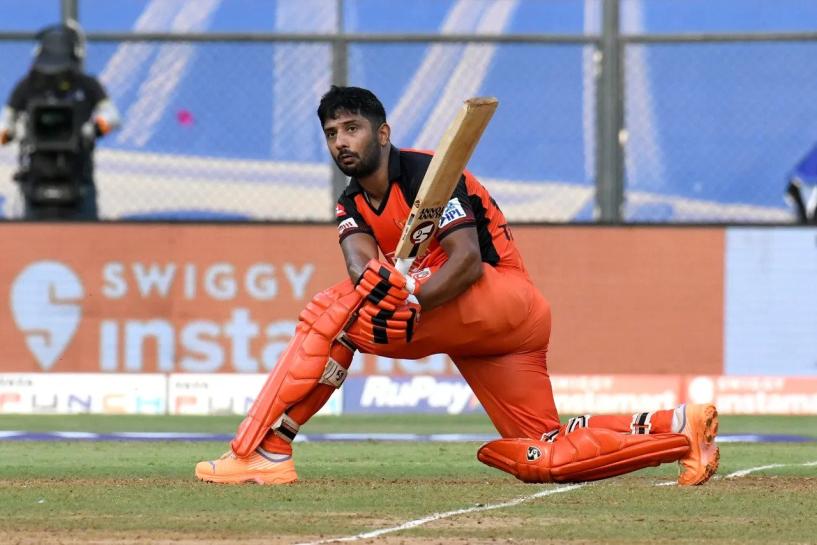 Knights and Sunrisers battle it out in a must-win encounter