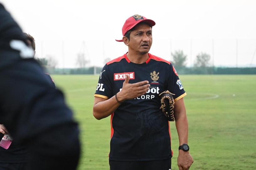Sanjay Bangar explains the rationale behind RCB's overseas releases Sanjay Bangar explains the rationale behind RCB's overseas releases