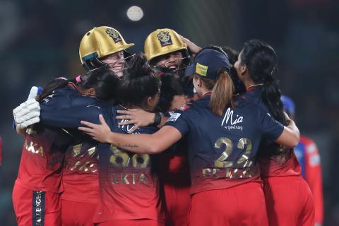 RCB-W won by 8 wickets