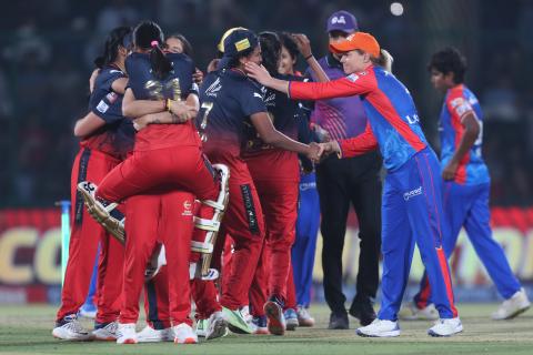 RCB-W won by 8 wickets